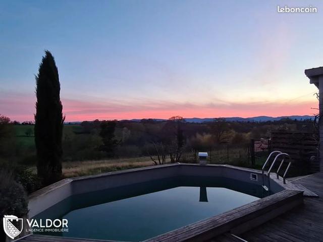 Maison 7 pièces 223 m²