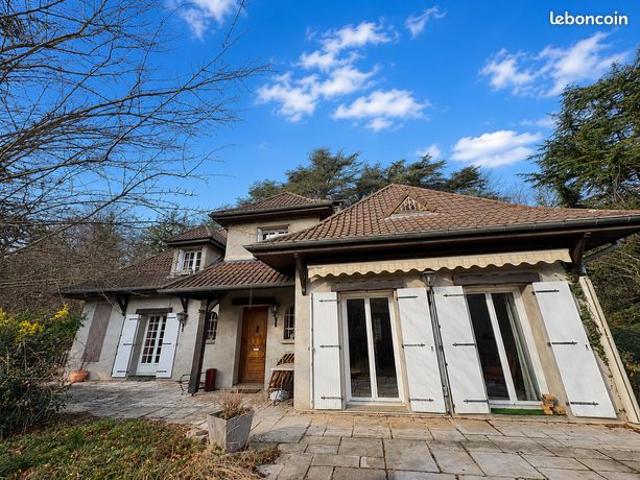 Maison 7 pièces 223 m²