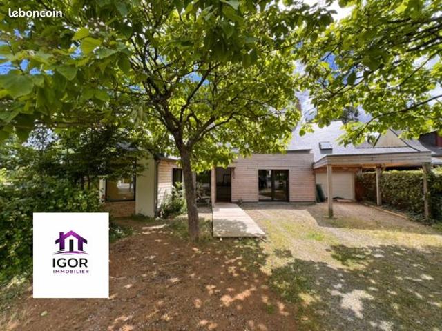 Maison 7 pièces 223 m²