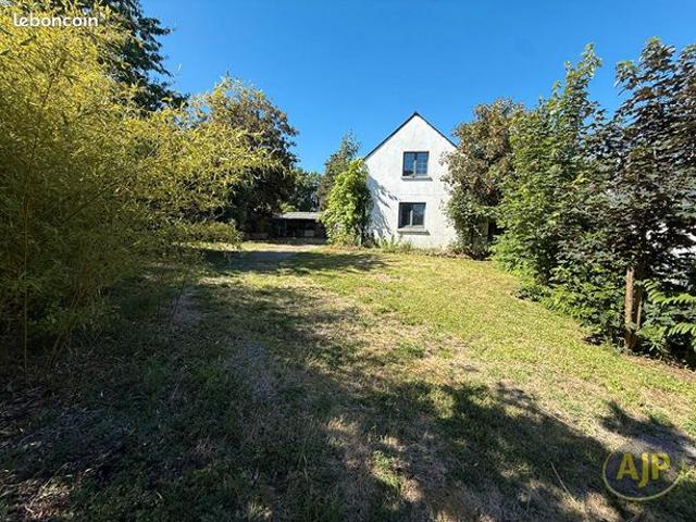 Maison 7 pièces 223 m²