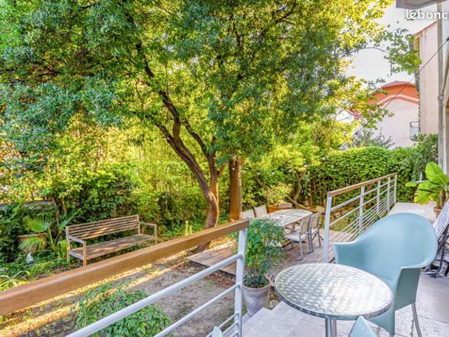 Maison 7 pièces 223 m²