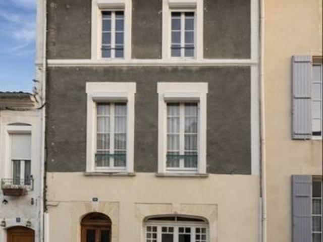 Maison 7 pièces 223 m²