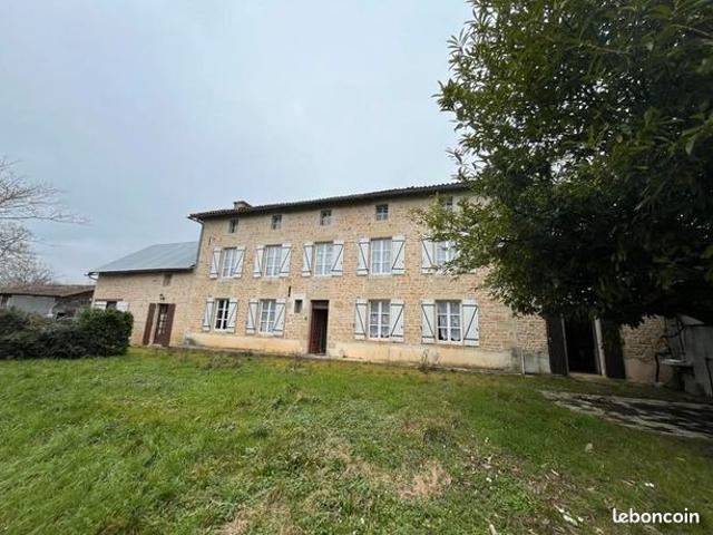 Maison 7 pièces 223 m²