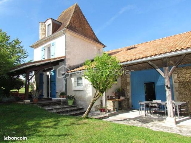 Maison 7 pièces 223 m²
