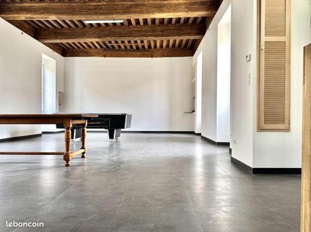 Maison 7 pièces 223 m²