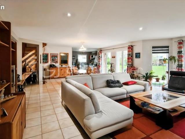 Maison 7 pièces 223 m²