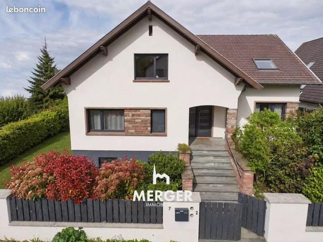 Maison 7 pièces 234 m²