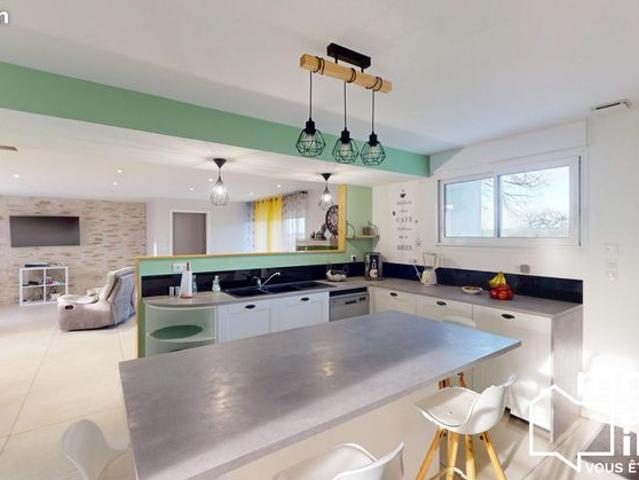 Maison 7 pièces 234 m²