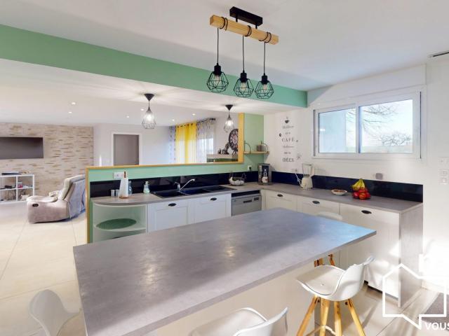 Maison 7 pièces 234 m²