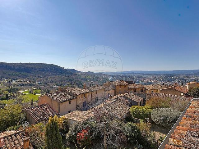 Maison 7 pièces 234 m²