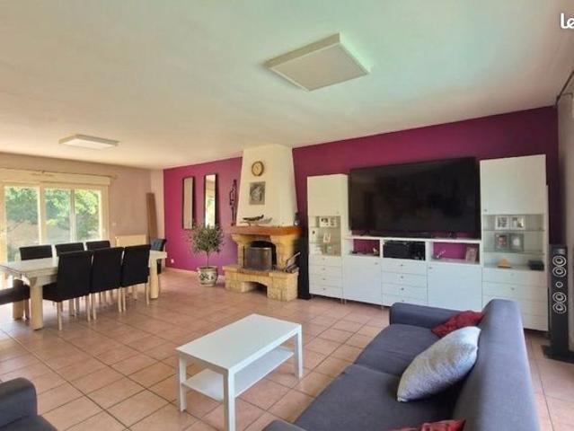 Maison 7 pièces 234 m²