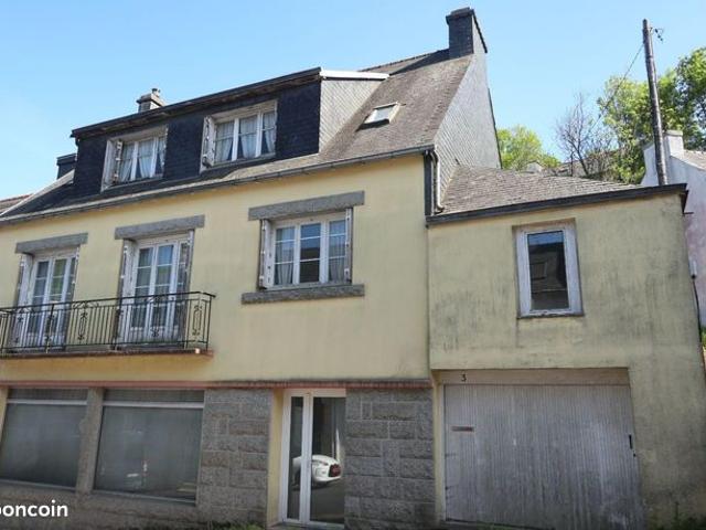 Maison 7 pièces 234 m²
