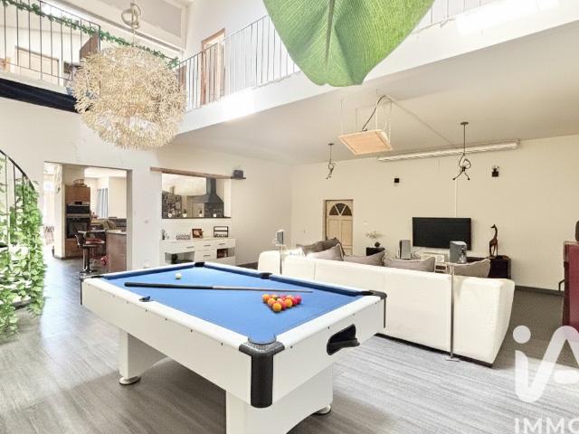 Maison 7 pièces 234 m²