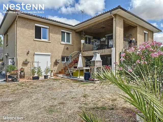 Maison 7 pièces 234 m²