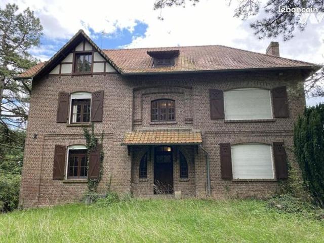 Maison 7 pièces 234 m²
