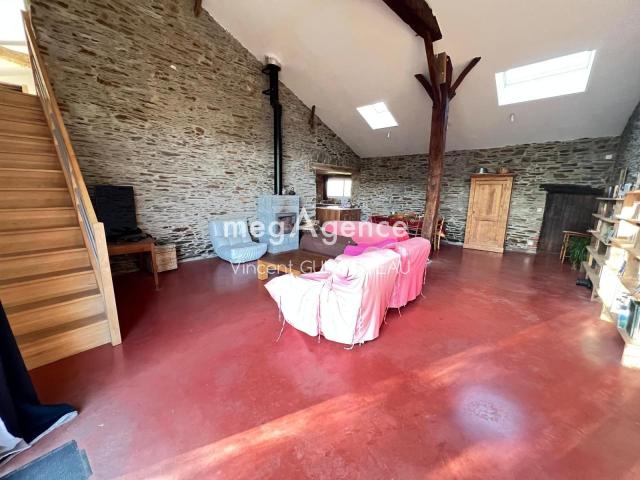 Maison 7 pièces 234 m²