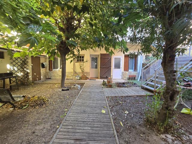 Maison 7 pièces 235 m²