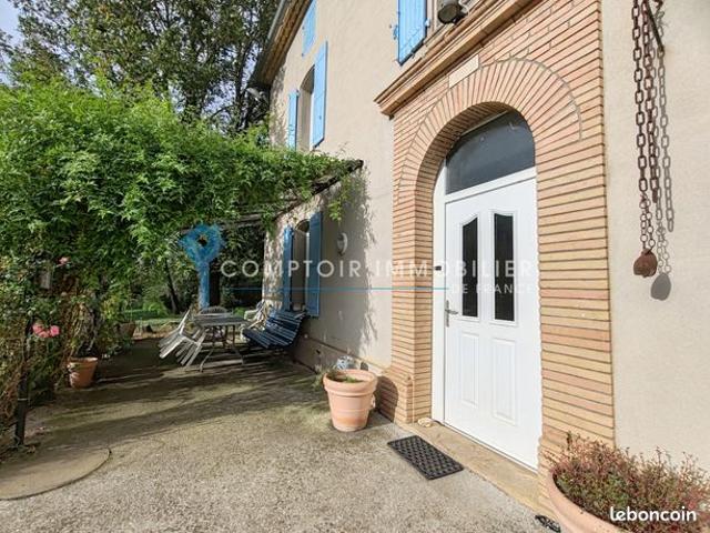 Maison 7 pièces 235 m²
