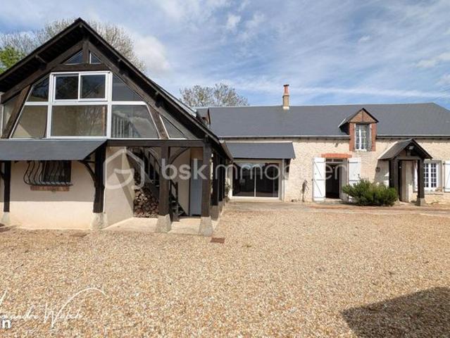 Maison 7 pièces 235 m²
