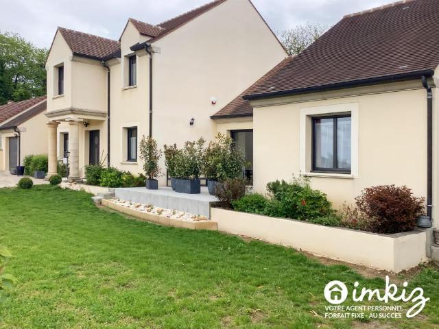 Maison 7 pièces 235 m²