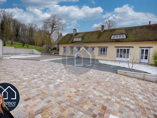 Maison 7 pièces 235 m²