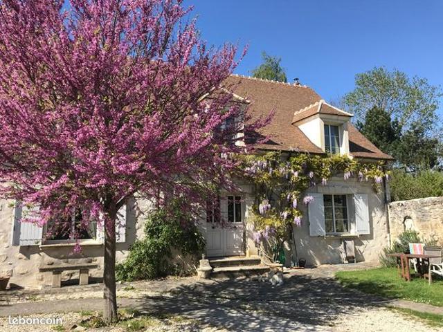 Maison 7 pièces 235 m²
