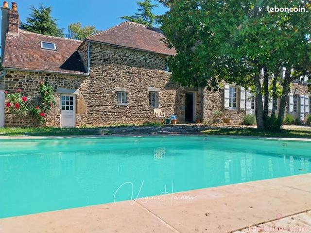 Maison 7 pièces 235 m²