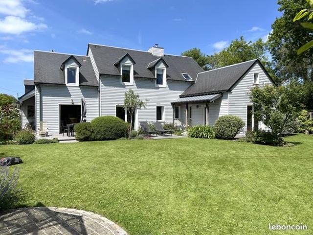 Maison 7 pièces 235 m²