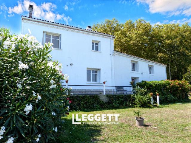 Maison 7 pièces 235 m²