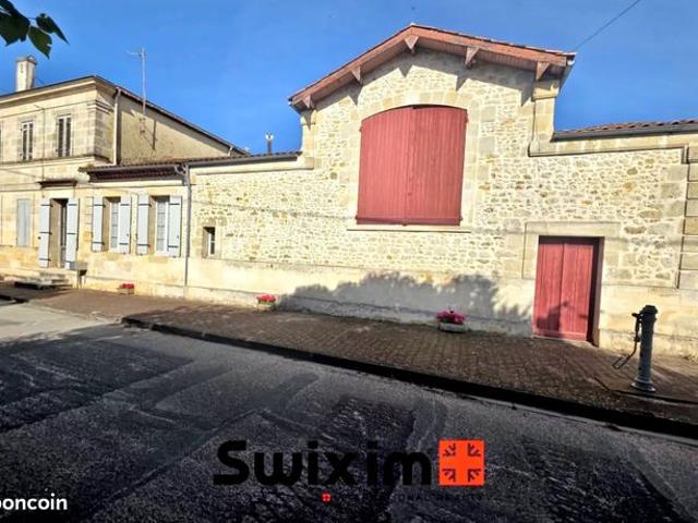 Maison 7 pièces 235 m²