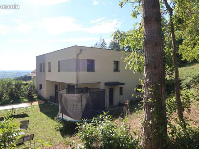 Maison 7 pièces 235 m²