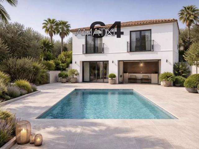 Maison 7 pièces 235 m²