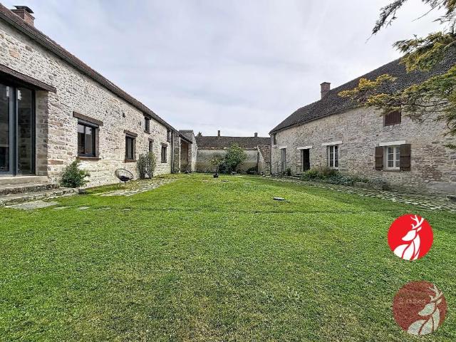 Maison 7 pièces 235 m²