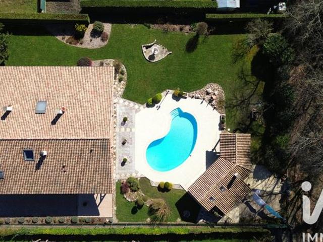 Maison familiale 7 pièces 235 m²