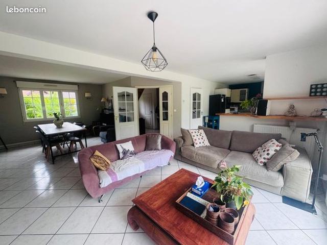 Maison 7 pièces 235 m²