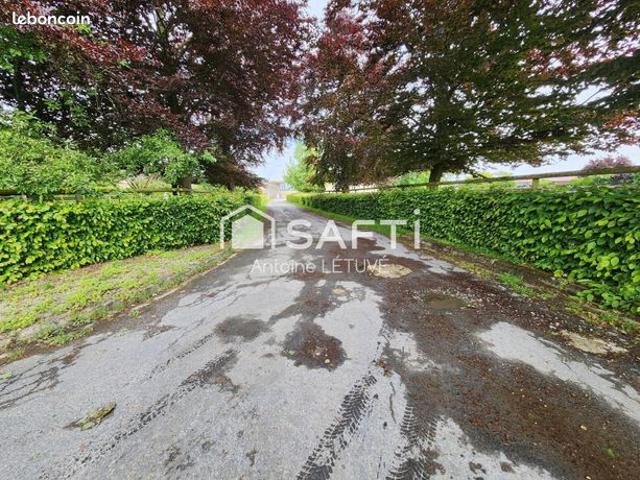 Maison 7 pièces 236 m²
