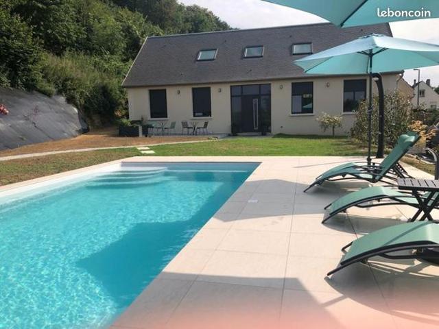 Maison 7 pièces 236 m²