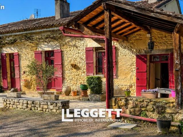 Maison 7 pièces 236 m²