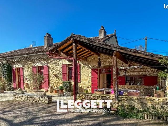 Maison 7 pièces 236 m²