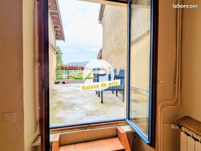 Maison 7 pièces 236 m²