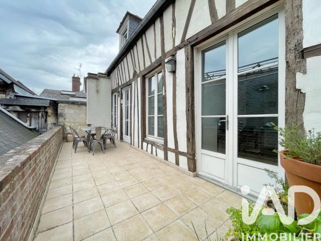 Maison 7 pièces 237 m²