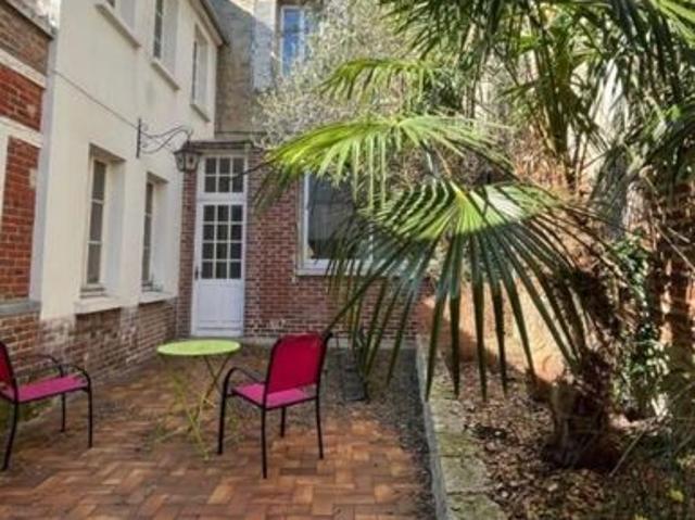 Maison 7 pièces 237 m²