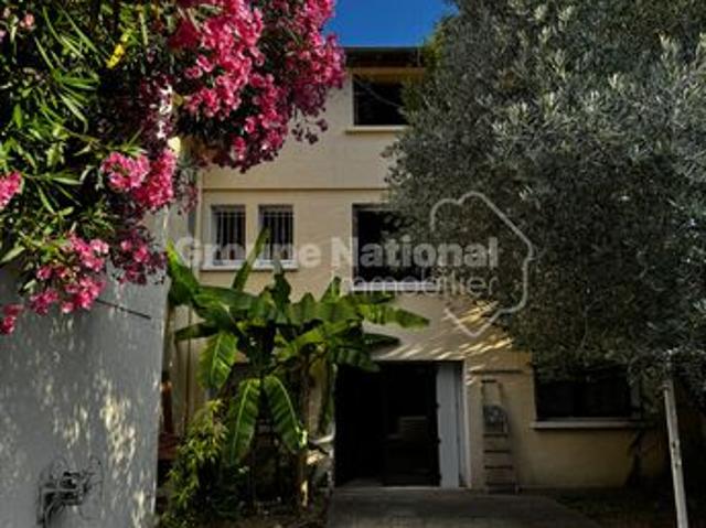 Maison 7 pièces 237 m²