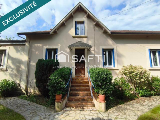 Maison 7 pièces 237 m²