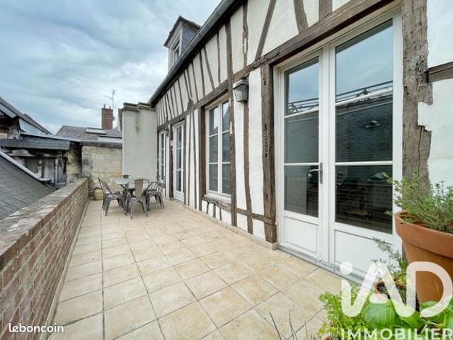 Maison 7 pièces 237 m²
