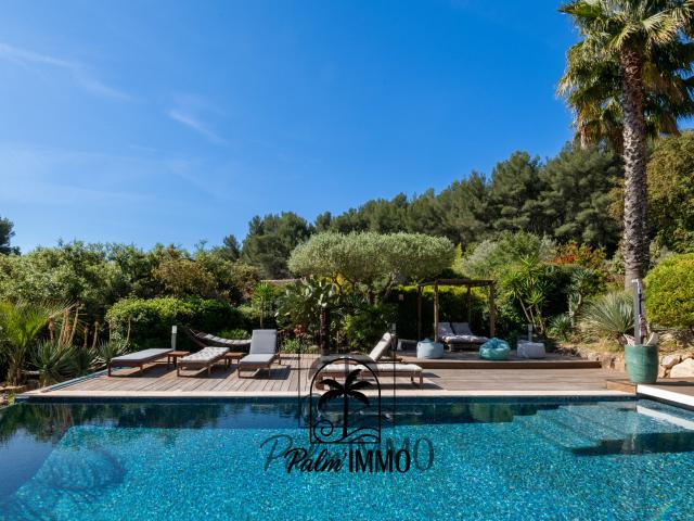 Maison 7 pièces 237 m²
