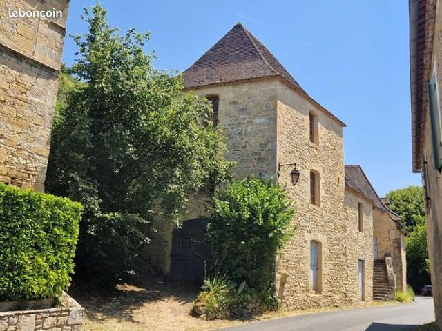Maison 7 pièces 238 m²