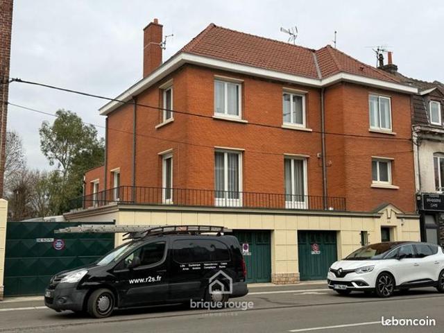 Maison 7 pièces 238 m²