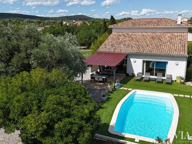 Maison 7 pièces 238 m²