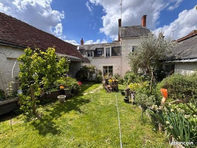 Maison 7 pièces 238 m²